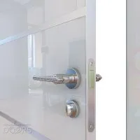 ШИ дверь DG-605 Белый глянец