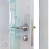 Дверь DO-504 Белый глянец/стекло Белое Скидка 50 %!