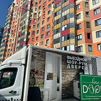 Выездной магазин дверей Line Doors в новостройке