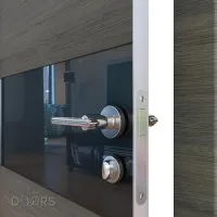 Дверь DO-501 Ольха темная/стекло Черное Скидка 50 %!