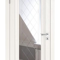 Дверь межкомнатная DO-PG6 Белый ясень/Зеркало ромб фацет