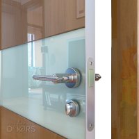 Дверь межкомнатная DO-501 Анегри темный/стекло Белое