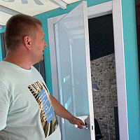 И снова белый глянец