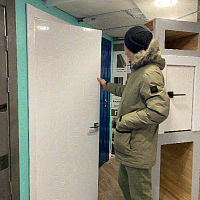 Белые глянцевые двери